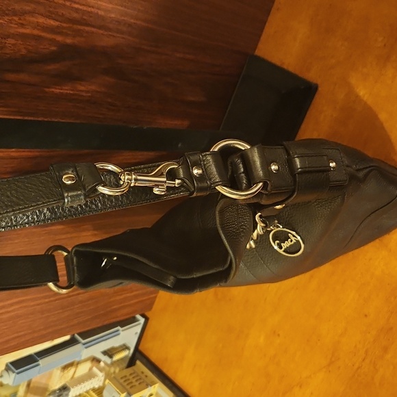 Vintage Coach Purse - Picture 4 of 9